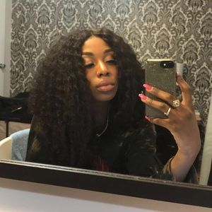 Meet your Posher, Aurele